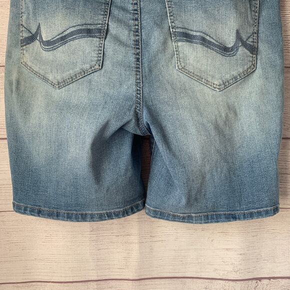 Angels Forever Young Denim Blue Jean Bermuda Shorts Size 10 - Picture 6 of 16